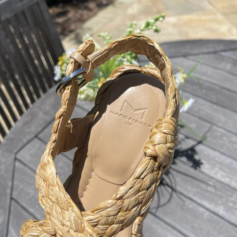 NWOT Marc Fisher Genie Espadrille Sandal